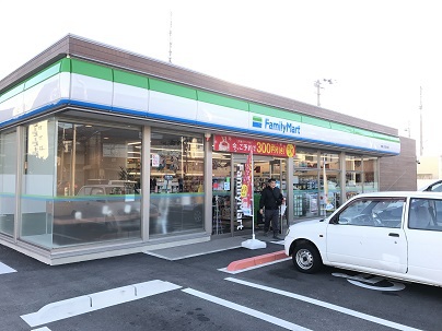 コンビニ　セブンイレブン（コンビニ）まで1004m