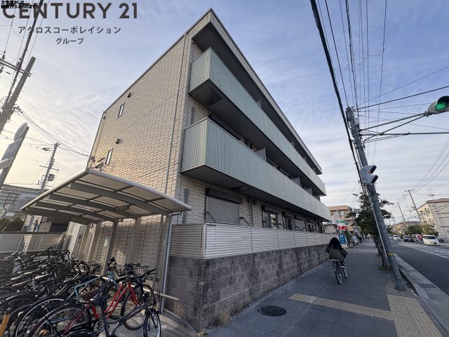 建物外観　TVモニターホン付きでセキュリティ面も安心です。