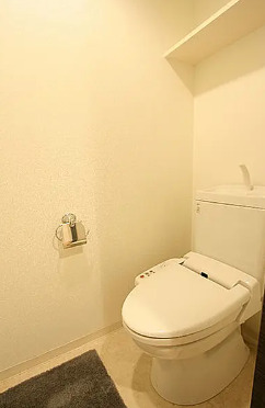 トイレ　別部屋の画像を使用しております。