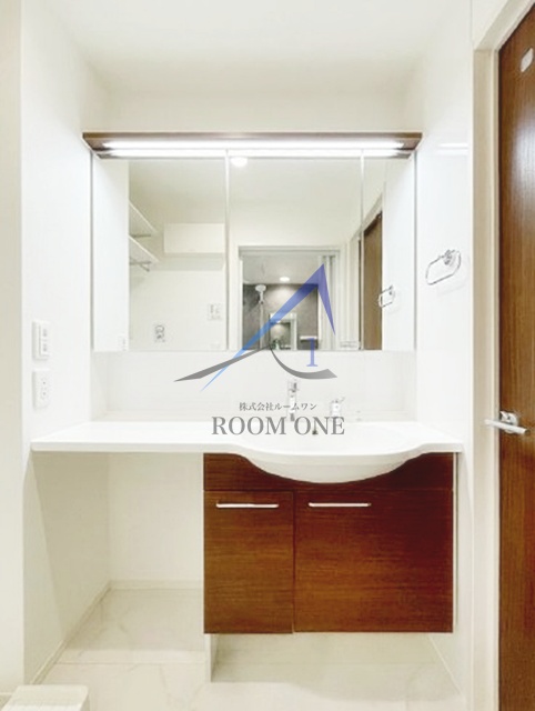 洗面設備　洗面台です。