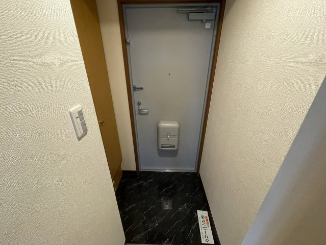 玄関　玄関です。