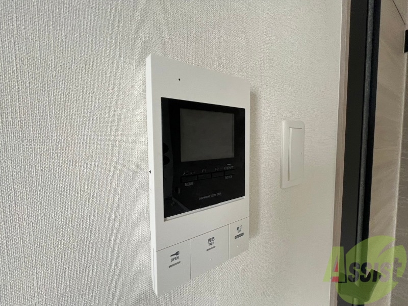 セキュリティ　ＴＶモニター付インターホンです。来客者の顔が見えるので安心！