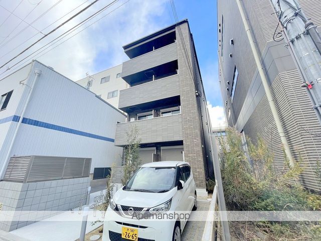 シーエムアンイーストの外観写真