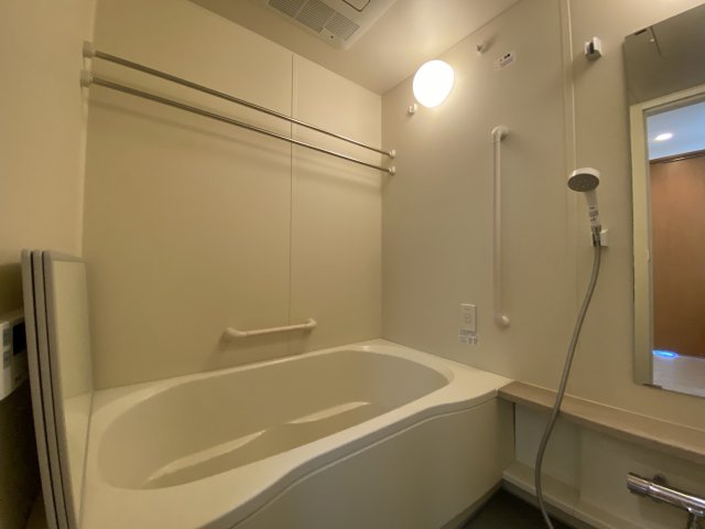 バス・シャワールーム　別部屋参考写真