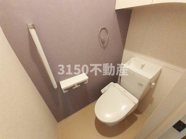 トイレ　落ち着いたトイレです