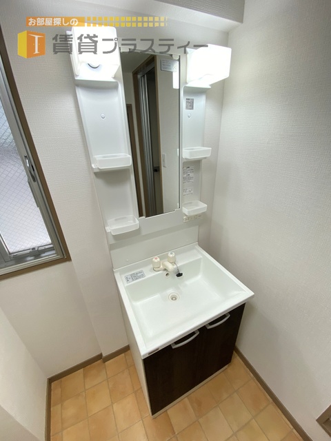 洗面設備　身だしなみはこちら