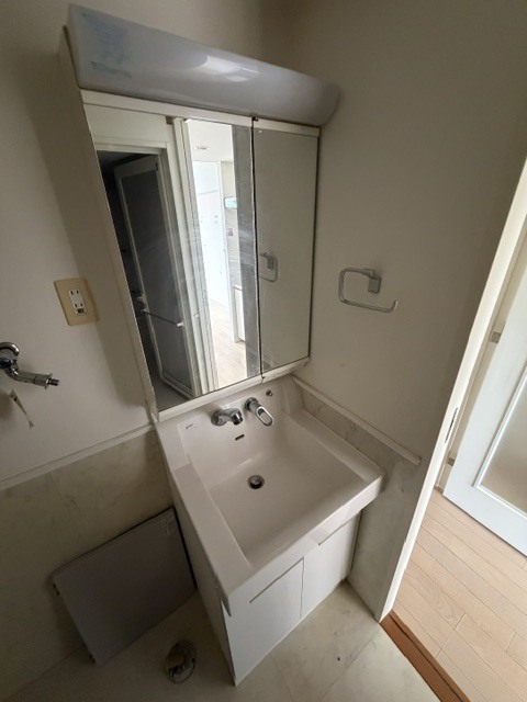 洗面設備　別居室の写真となります