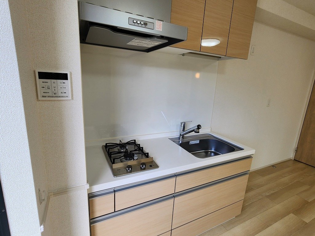 キッチン　２口システムキッチン　　湯温調節楽々給湯リモコン付