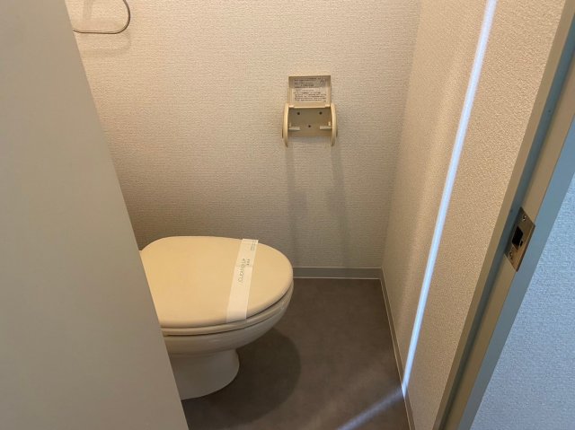 トイレ　※過去退去時のお写真です