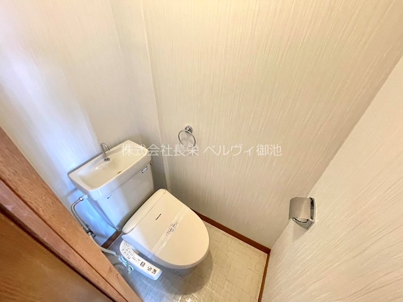 トイレ　別号室・参考写真（実際のお部屋とは異なります）