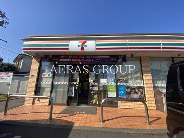 コンビニ　セブン-イレブン 横浜和泉町三ツ俣店（コンビニ）まで691m