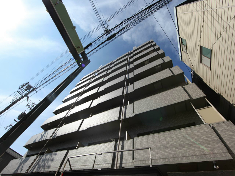 建物外観　外観　宅配ＢＯＸ付　防犯カメラ付　オートロック付