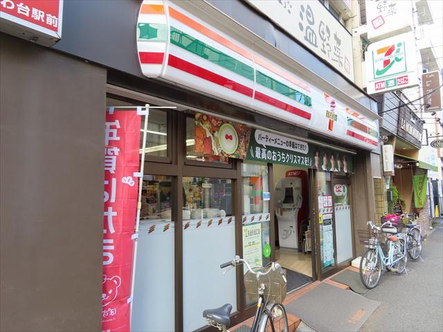 コンビニ　セブン－イレブン板橋ときわ台駅北口店（コンビニ）まで731m