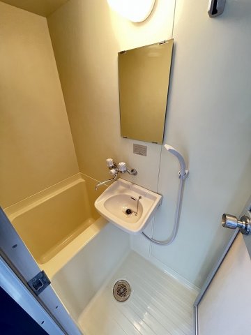 バス・シャワールーム　きれいなお風呂です