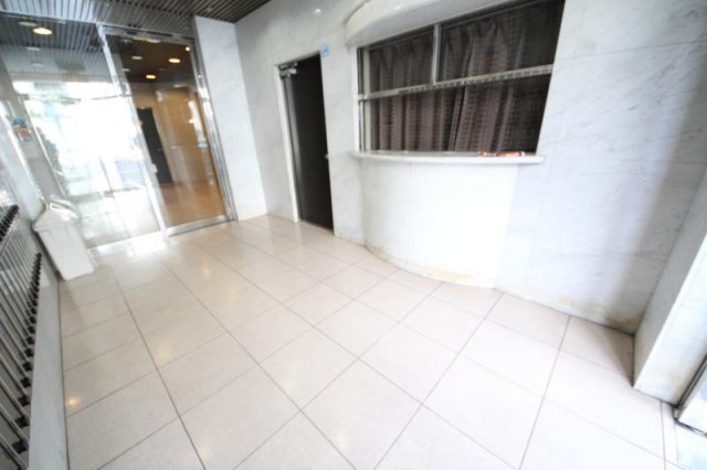地下鉄中央線 長田駅 徒歩3分 10階建 築36年の外観写真