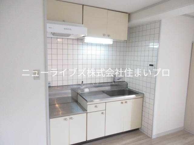 京阪本線 香里園駅 徒歩10分 5階建 築47年のキッチン写真