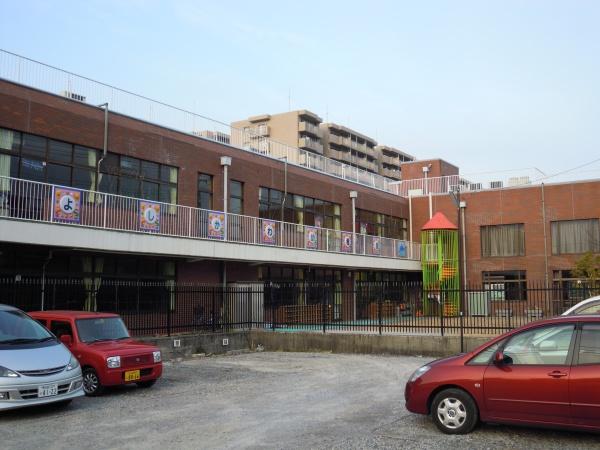 幼稚園・保育園　越谷保育専門学校附属吉川幼稚園（幼稚園・保育園）まで539m