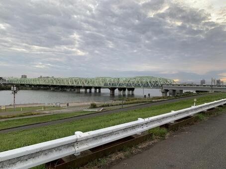 その他　多摩川　河川敷　電車（その他）まで1088m