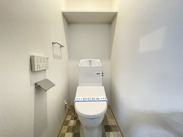 メゾンルシーヌ源氏ケ丘のトイレ写真