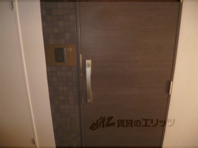 ライラックの玄関写真