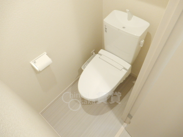 阪急京都線 摂津市駅 徒歩10分 3階建 築8年のトイレ写真