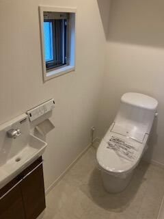 トイレ　清潔感のあるトイレです