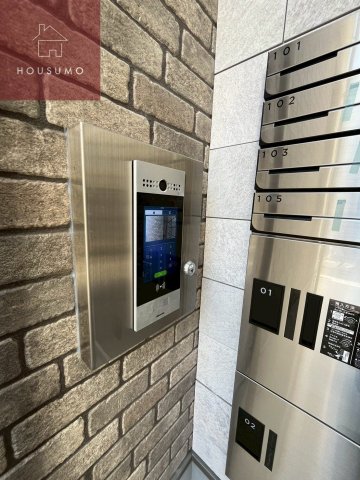 エントランス　清潔なエントランスです