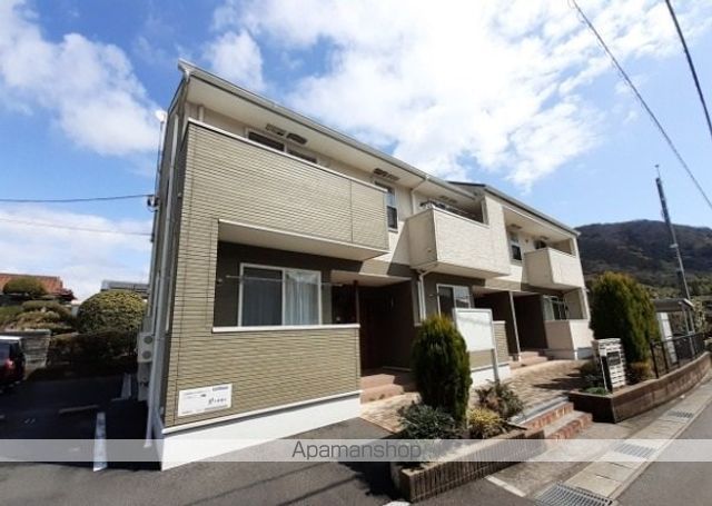 ＪＲ山陽本線 戸田駅 バス乗車時間：12分 最寄りバス停で下車 徒歩3分 築17年