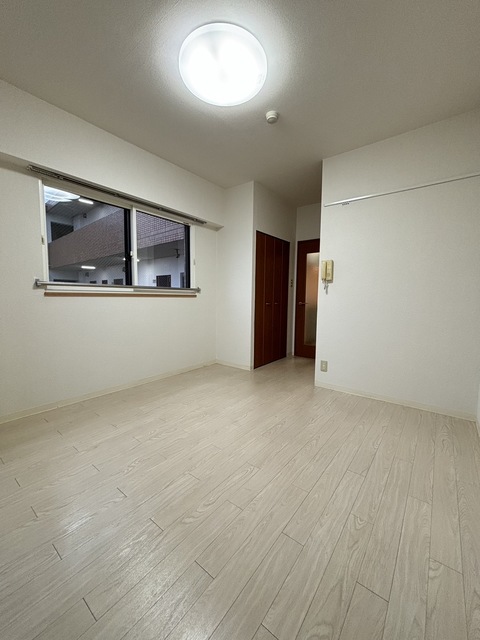 居室・リビング　別部屋参考写真です
