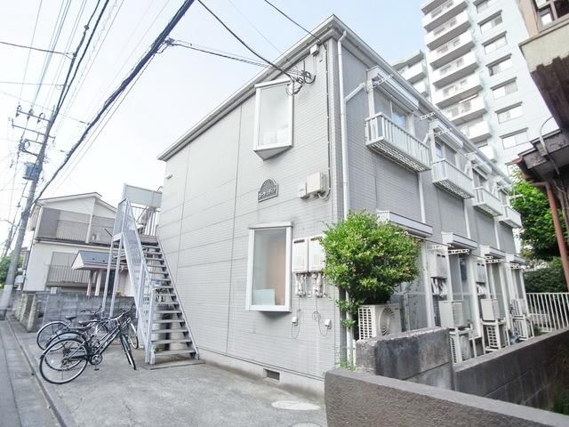 建物外観　♪軽量鉄骨造のしっかりした建物♪