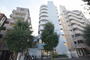 建物外観　～駅チカ物件ですっ～