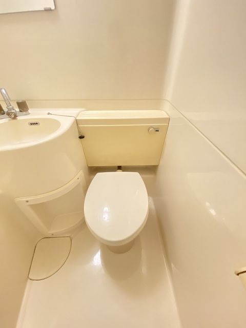 エステートUのトイレ写真