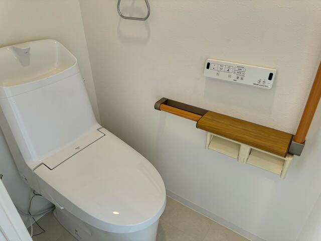トイレ　他部屋の写真です。