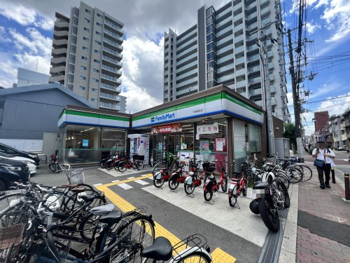コンビニ　ファミリーマート 今里駅前店（コンビニ）まで523m