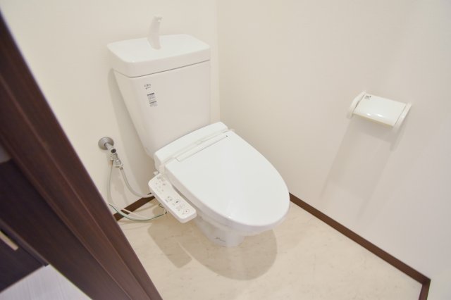 トイレ　清潔感があるトイレです。入るとホッとする、そんな空間。