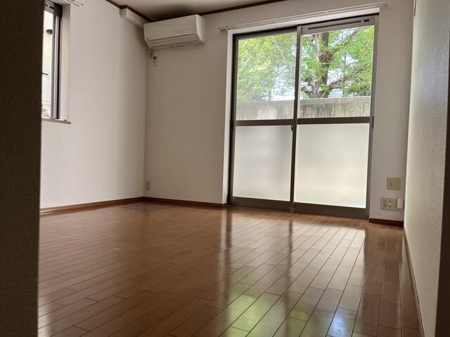 居室・リビング　LINEでのお問い合わせもお待ちしております♪