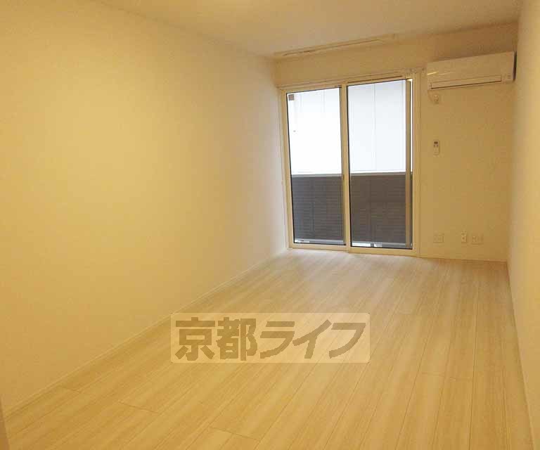 居室・リビング　きれいなお部屋です