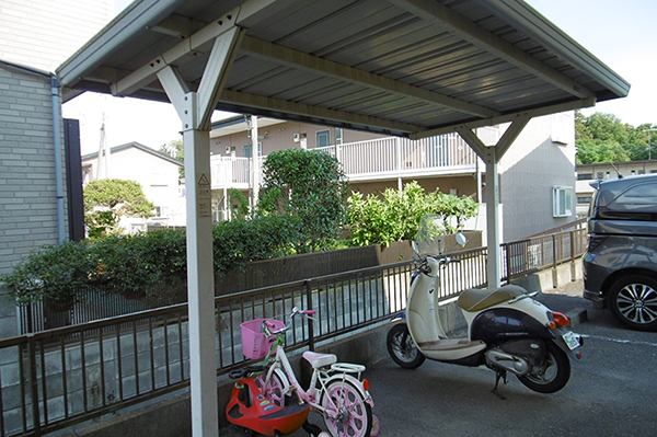 その他共有部分　敷地内に駐輪所あり
