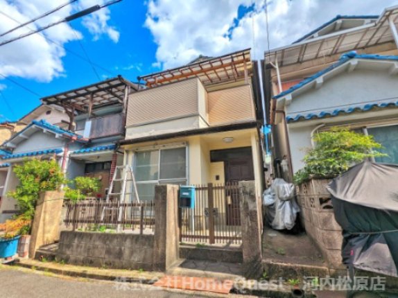 野々上2丁目貸家の建物外観