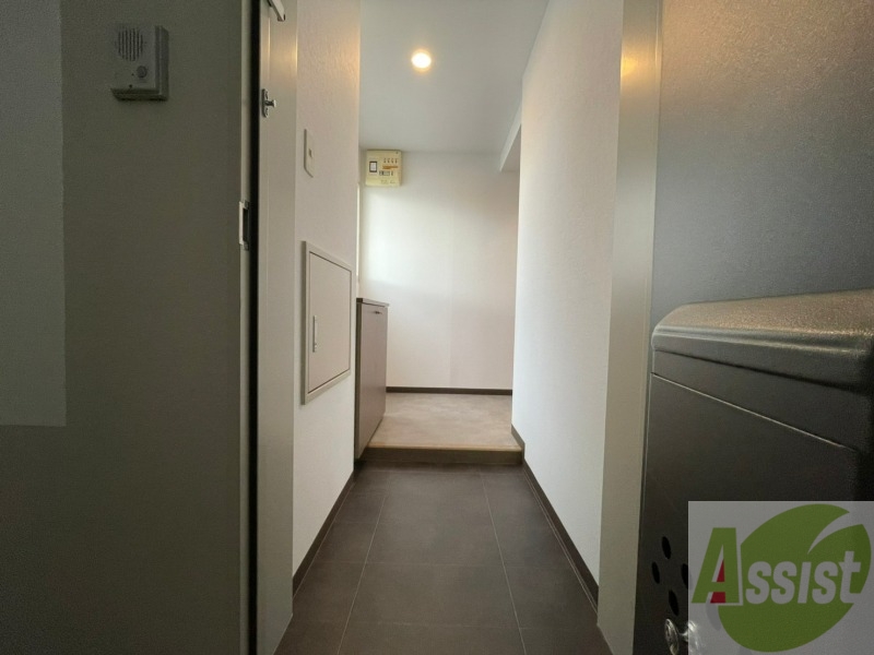 玄関　玄関の様子です。明るい印象ですね。気分もあがりそう。