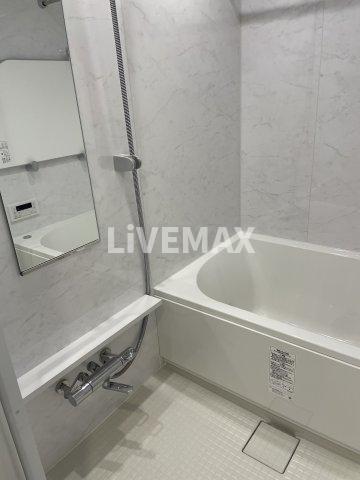 バス・シャワールーム　※反転