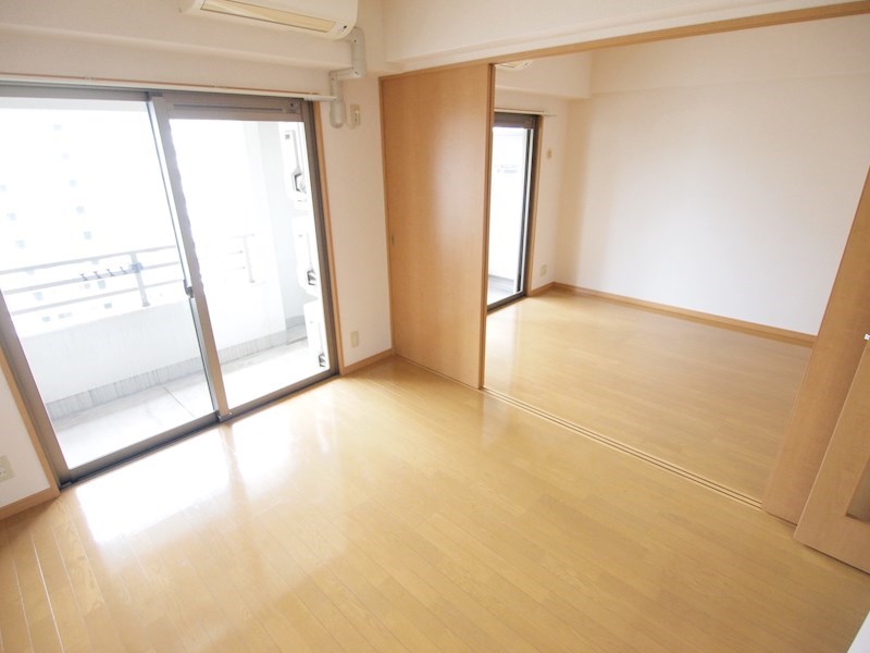 居室・リビング　ペットも飼えます。