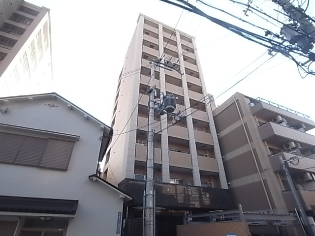 神戸市中央区筒井町のマンションの建物外観