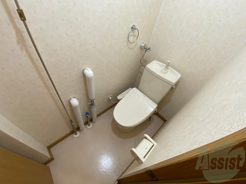 トイレ　こちらはトイレです。清潔感があり、安心して使用できます。
