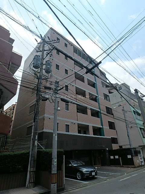 福岡市中央区高砂のマンションの建物外観