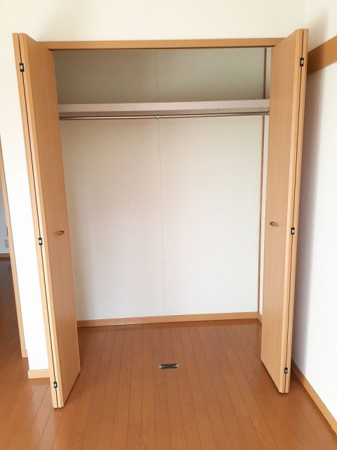 【メゾン・アンジュ壱番館の収納】