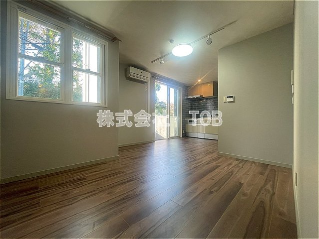 居室・リビング　1F　LDK10.8帖