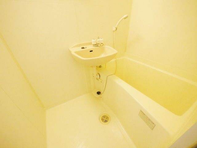 バス・シャワールーム　浴室