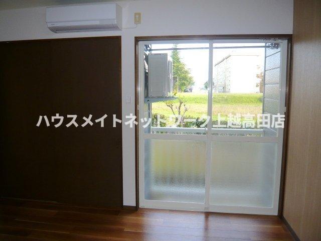 居室・リビング　洋室