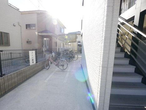 レオパレスモンジュイの外観写真